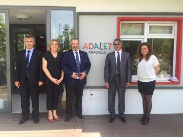 Ünsped Sosyal Sorumluluk Komitesi Öncülüğünde Adalet Anaokulu Çocukları Binicilik ve Yüzme Derslerine Başladılar 