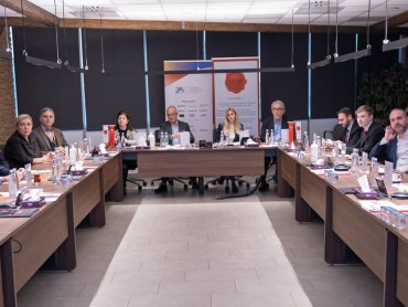 Türkiye–İsveç Yatırım Ortaklığı ve Yeni Ticaret Riskleri UGM’de Gündemdeydi